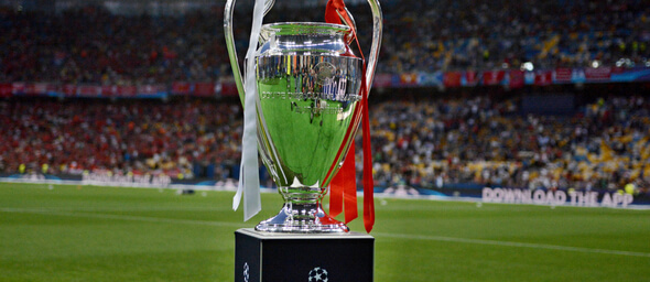 UEFA, fotbalová Liga mistrů, pohár pro vítěze - Zdroj Review News, Shutterstock.com