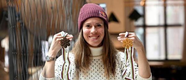 Snowboardcross, Eva Adamczyková (Samková) se svými medailemi