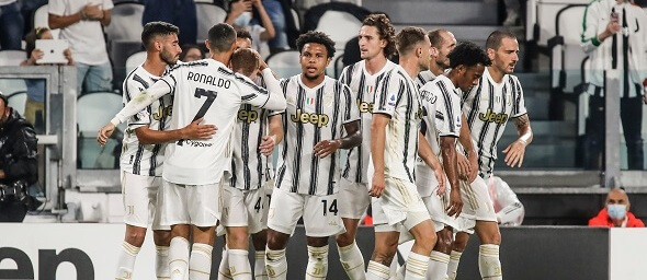 Seria A, Juventus Turín, hráči se radují s Cristianem Ronaldem - Zdroj cristiano barni, Shutterstock.com