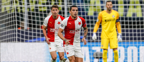 Evropská liga, Slavia, Stanciu - Zdroj cristiano barni, Shutterstock.com