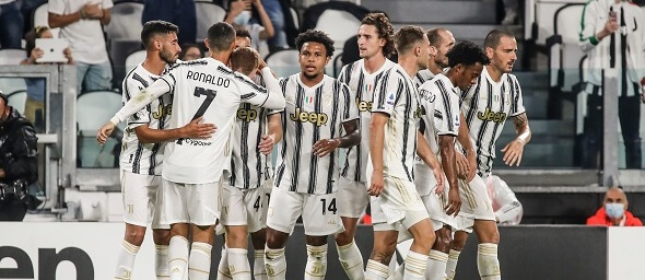 Seria A, Juventus Turín, hráči se radují s Cristianem Ronaldem - Zdroj cristiano barni, Shutterstock.com