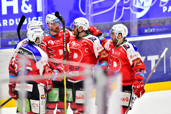 Budou se Pardubice v sobotu radovat z postupu do čtvrtfinále play off?