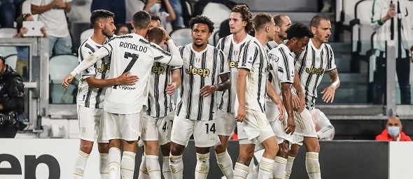 Seria A, Juventus Turín, hráči se radují s Cristianem Ronaldem - Zdroj cristiano barni, Shutterstock.com