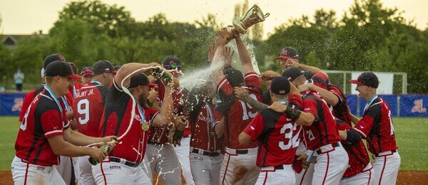 Softball, česká reprezentace se raduje z titulu na Mistrovství Evropy