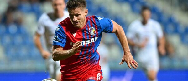 Václav Pilař hraje za Viktorii Plzeň, ale v Hradci před lety začínal kariéru. Utkání těchto dvou týmů sledujte dnes od 15:00 online na Fortuna TV.