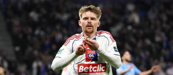 Pavel Šulc se raduje z gólu v dresu Lyonu