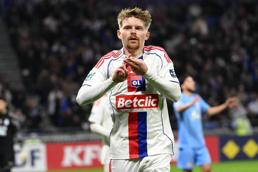 Pavel Šulc se raduje z&nbsp;gólu v&nbsp;dresu Lyonu