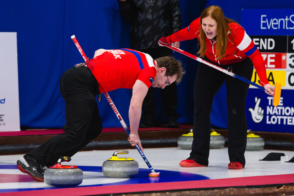 Curling, smíšený tým Zuzana Paulová, Tomáš Paul - Zdroj ČTK, PR, © WCF, Celine Stucki