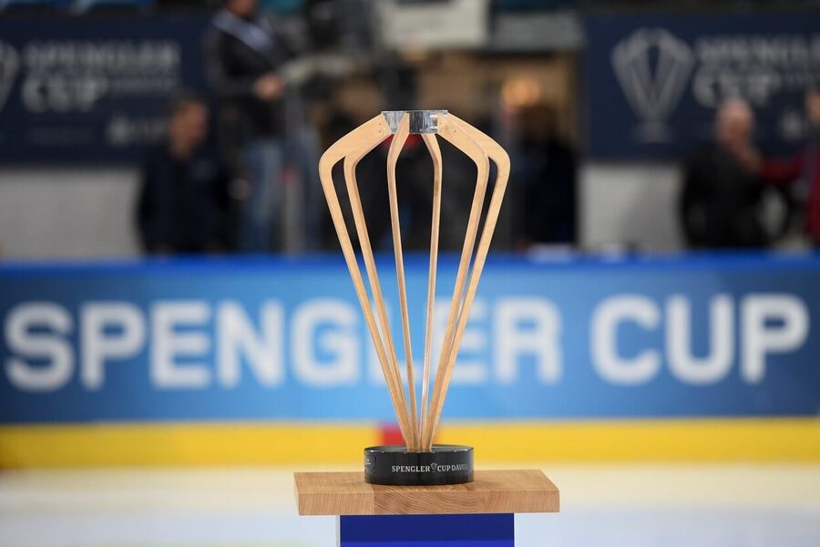 Hokej, Davos, Spengler Cup - trofej pro vítěze Spenglerova poháru