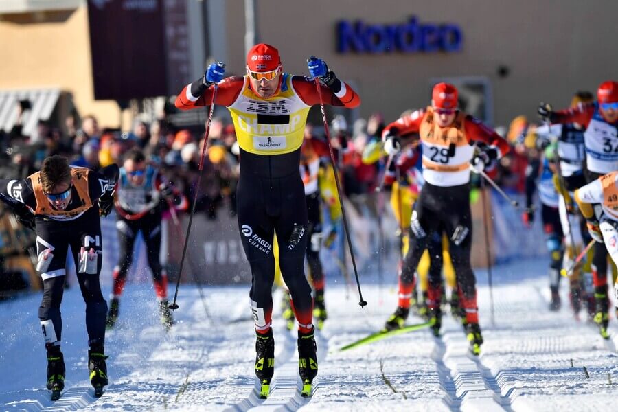Dálkové běhy na lyžích Ski Classics, Andreas Nygaard a ostatní při Vasově běhu - Vasaloppet