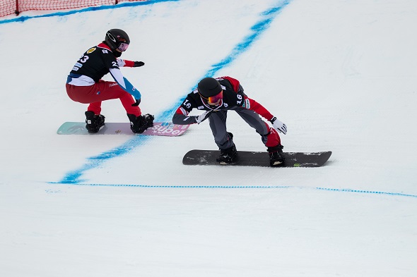 Světový pohár ve snowboardcrossu - Zdroj Tommaso Berardi, Shutterstock.com