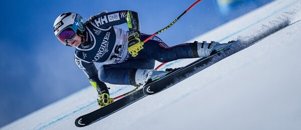 Alpské lyžování, FIS, norská závodnice Ragnhild Mowinckel při Super G