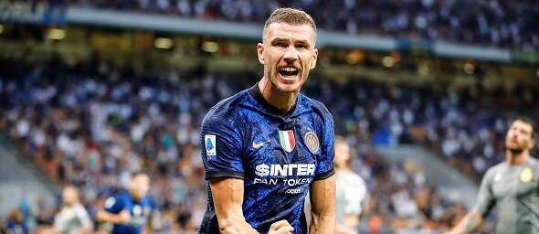 edin-dzeko-inter-milan-fotbal-zdroj-cristiano-barni-shutterstock.com.jpg