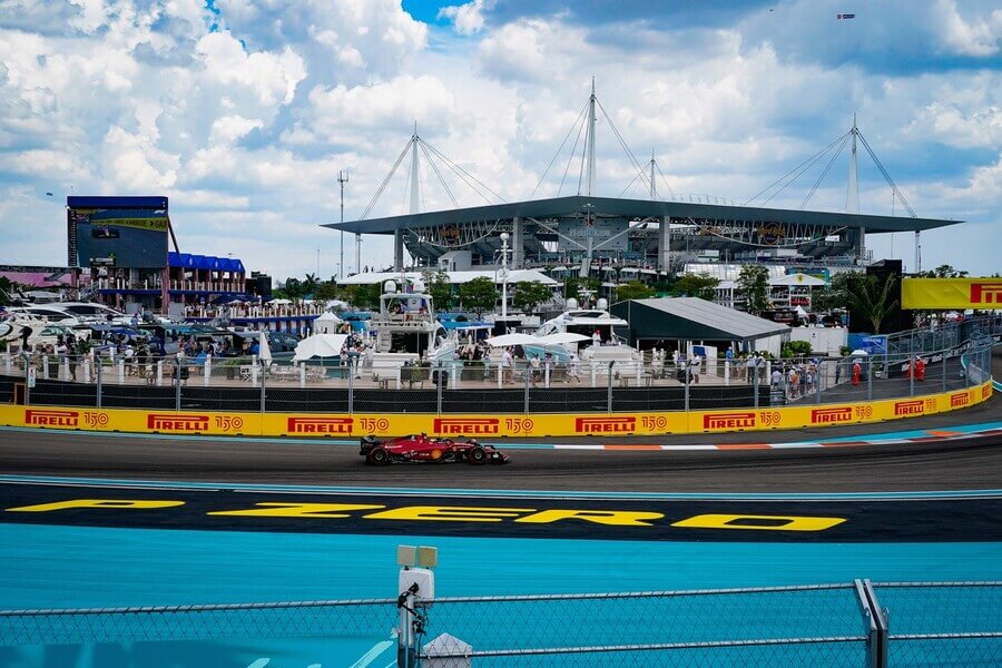 Velká cena Miami F1 se jede v okolí Hard Rock Stadium