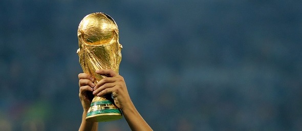 Fotbal, FIFA World Cup trofej - Zdroj AGIF, Shutterstock.com