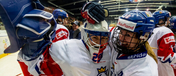 Hokej ženy, Česko, Klára Peslarová, Kateřina Mrázová - Zdroj ČTK, Hájek Ondřej