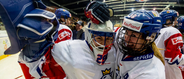 Hokej ženy, Česko, Klára Peslarová, Kateřina Mrázová - Zdroj ČTK, Hájek Ondřej