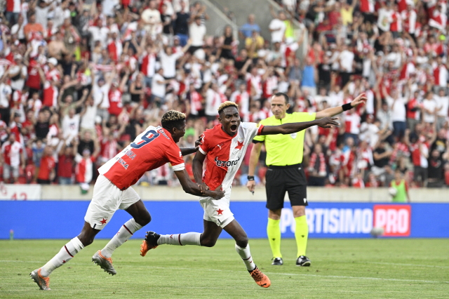 SK Slavia Praha – Sivasspor 1:1. Poslední český zástupce končí v pohárové  Evropě. - Minutové zprávy