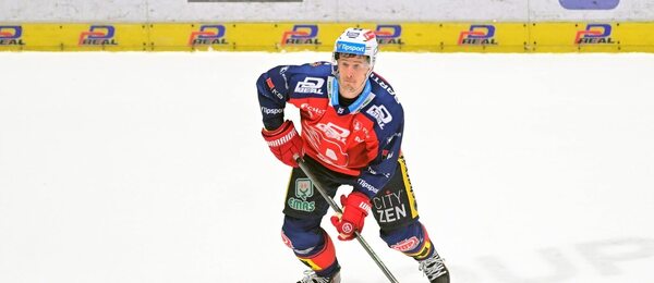 Roman Červenka byl nejproduktivnějším hokejistou extraligové sezony 2025/26