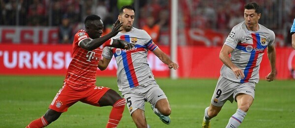 Mané (Bayern) proti Busquetsovi s Lewandowskim (Barcelona)