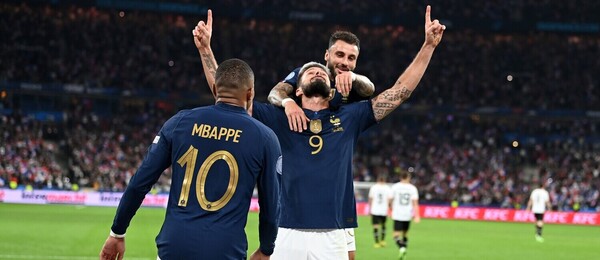 Giroud a Mbappe