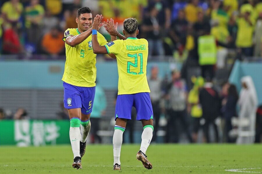 Casemiro a Rodrygo (Brazílie)