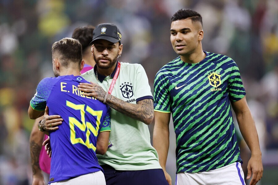 Éverton Ribeiro, Neymar a Casemiro