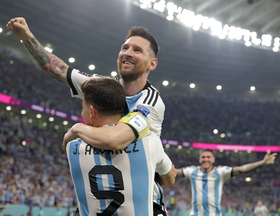 Lionel Messi dotáhl Argentinu do čtvrtfinále MS ve fotbale 2022 - Profimedia