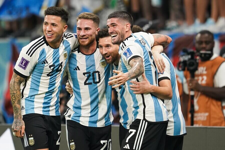 Argentinci slaví gól do sítě Austrálie