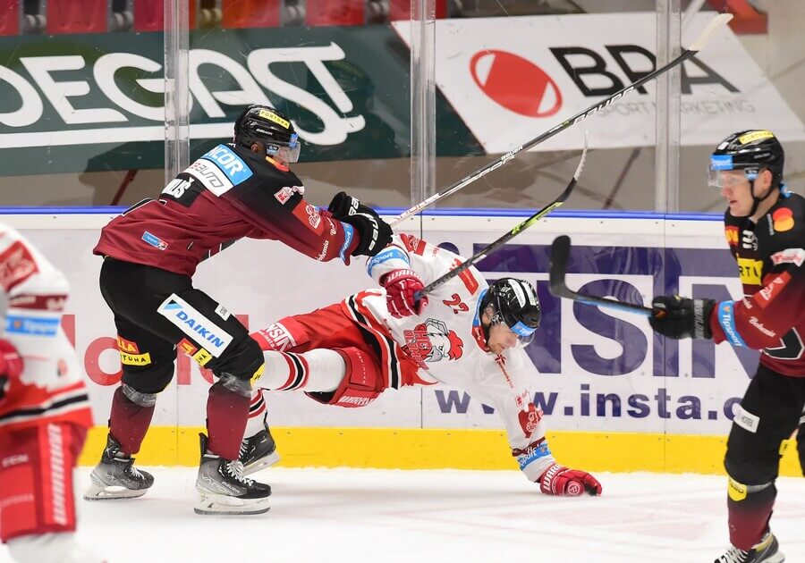 Hokejisté HC Olomouc a HC Sparta Praha v utkání Tipsport extraligy 2022 - sledujte hokej Olomouc - Sparta živě v live streamu online - prosinec 2022