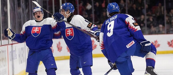Slovensko na MS v hokeji juniorů 2023 porazilo USA - Profimedia
