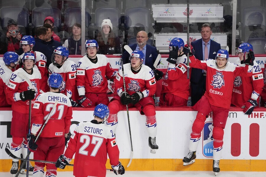 Česká juniorská reprezentace na MS v hokeji U20 2023 - sledujte dnes Česko - Švýcarsko na MS juniorů živě - foto Profimedia