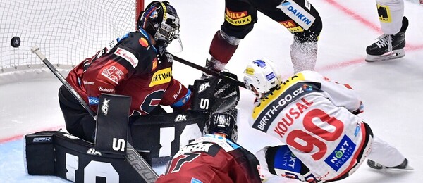 Hokej Extraliga 2022-2023 - Hokejisté Dynamo Pardubice a Sparta Praha - sledujte dnes hokej Pardubice - Sparta živě v live streamu online - foto Pavel Mazáč-CNC-Profimedia