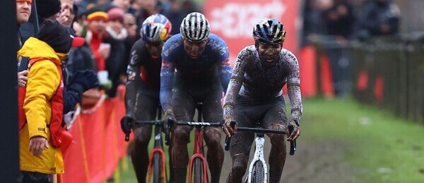 Cyklokros, Světový pohár v Belgii, Mathieu van der Poel, Tom Pidcock, Wout Van Aert