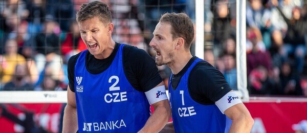 Plážoví volejbalisté David Schweiner a Ondřej Perušič na turnaji Beach Pro Tour - info o Beach Pro Tour Finals - program, výsledky, zápasy - foto Profimedia