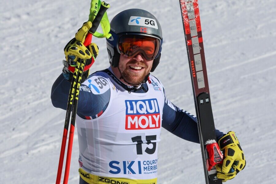 Alpské lyžování, Aleksander Aamodt Kilde z Norska po sjezdu na Mistrovství světa
