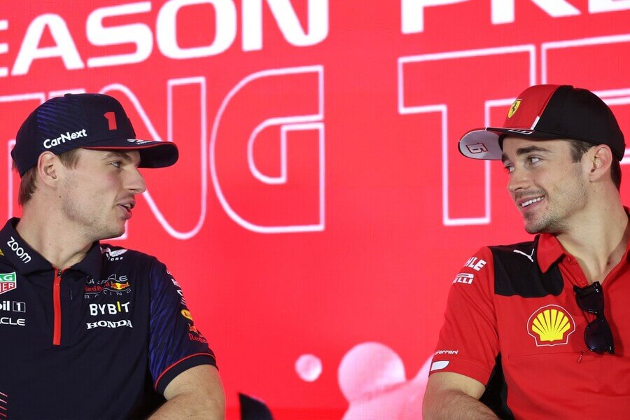 Max Verstappen a Charles Leclerc