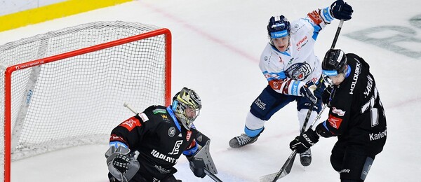 Hokejisté HC Energie Karlovy Vary a Bílí Tygři Liberec v utkání Tipsport extraligy 2023 - sledujte hokej Karlovy Vary vs Liberec dnes živě v online live streamu zdarma