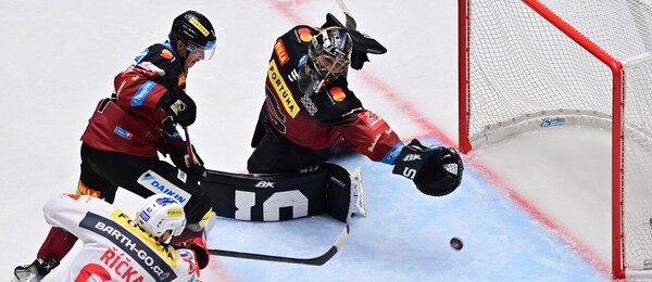 Hokejisté HC Dynamo Pardubice a HC Sparta Praha v utkání Tipsport extraligy 2023 - kurzy na play off 2023, favorité ELH, šance na titul