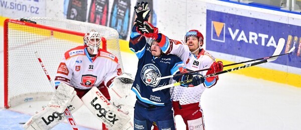 Hokejisté Mountfield HK a Bílí Tygři Liberec v utkání Tipsport extraligy ELH 2023 - sledujte čtvrtfinále play off Hradec Králové vs Liberec živě - online live stream, přímý přenos a výsledky