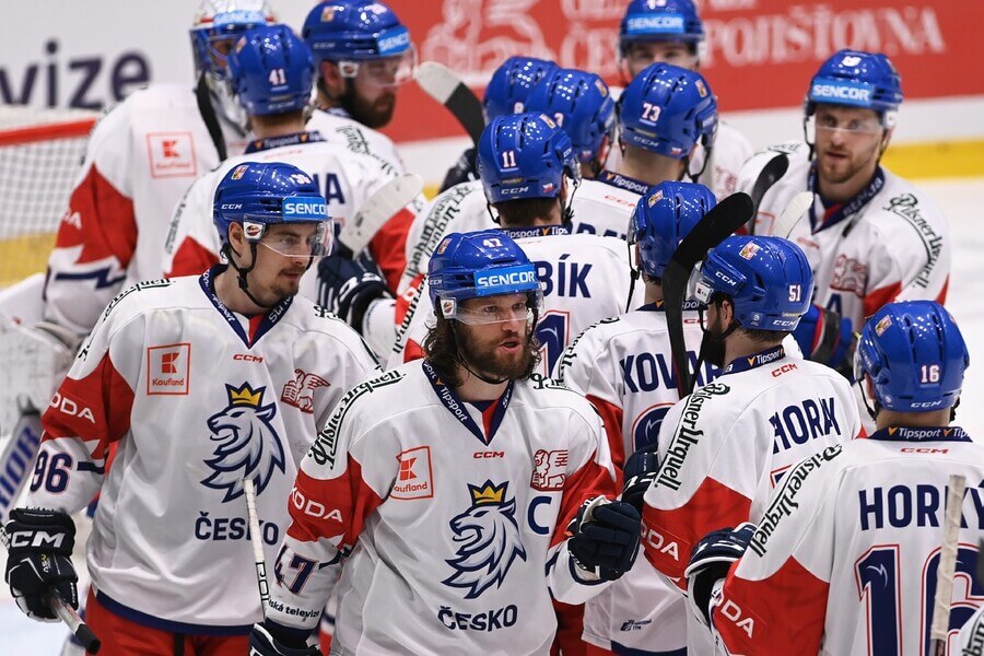 Česká hokejová reprezentace slaví vítězství během Euro Hockey Challenge 2023, přípravy na MS v hokeji - sledujte dnes hokej Česko vs Rakousko živě online