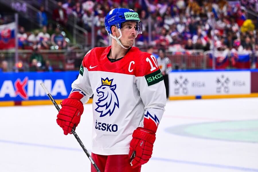 Kapitán české reprezentace na MS v hokeji 2023 Roman Červenka - sledujte dnes hokej Česko vs Kazachstán na MS živě online