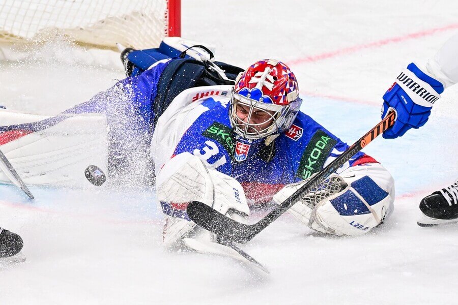 Brankář Samuel Hlavaj patří k nejlepším hráčům Slovenska na MS v hokeji 2023
