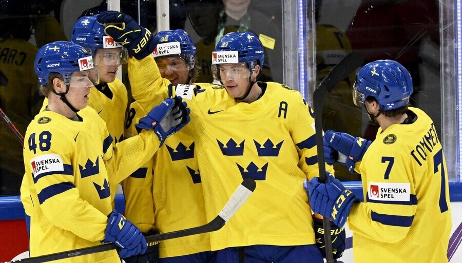 Švédsko hraje na MS v hokeji 2023 první místo ve skupině A proti USA