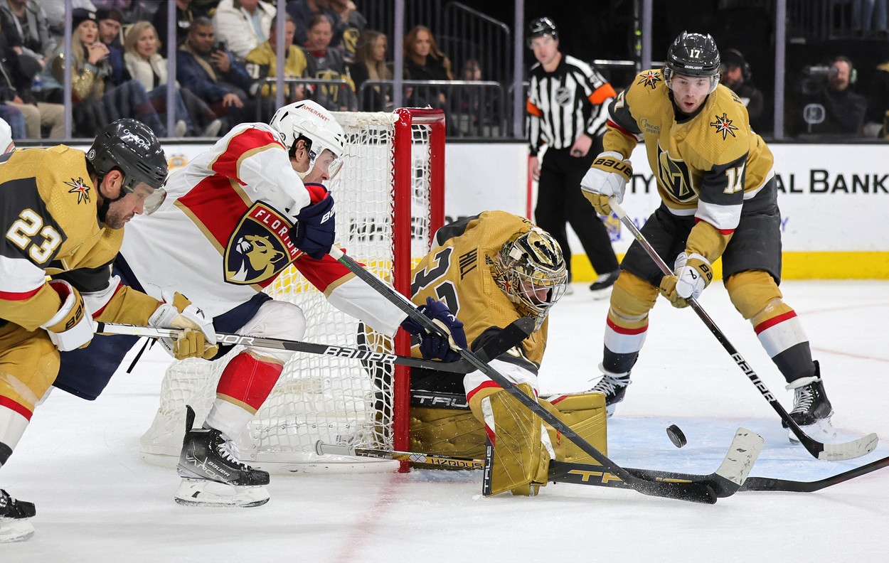 Hokejisté Vegas Golden Knights a Florida Panthers v utkání NHL 2023 - sledujte dnes první finále Stanley Cupu Vegas vs Florida živě online