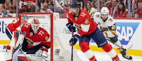 Hokejisté Bobrovsky a Staal z Panthers a Howden z Golden Knights ve finále Stanley Cupu 2023 - sledujte dnes hokej Florida vs Vegas živě online