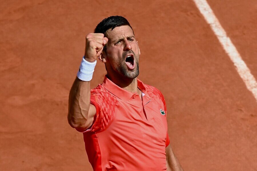 Tenis, Novak Djokovič během semifinále French Open - Roland Garros 2023 v Pařiži