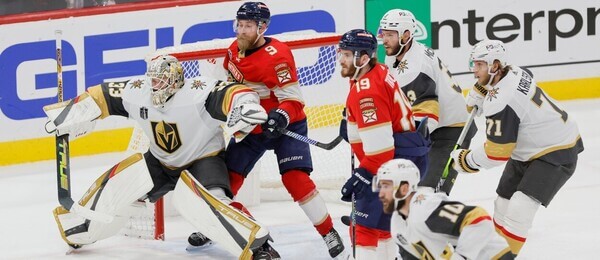 Hokejisté Vegas Golden Knights a Florida Panthers ve 4. finále play off NHL 2023 - sledujte dnes hokej Vegas vs Florida ve finále Stanley Cupu živě online