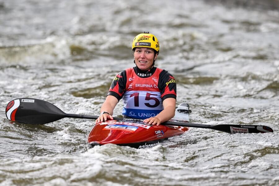 Vodní slalom, Tereza Fišerová na kajaku (K1) při Světovém poháru v Praze-Troji