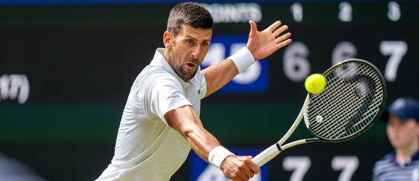 Tenista Novak Djokovič ve vítězném osmifinále na Wimbledonu 2023 - sledujte dnes čtvrtfinále Djokovič vs Rublev živě online